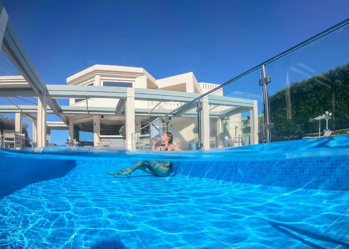 Kedrissos Hotel